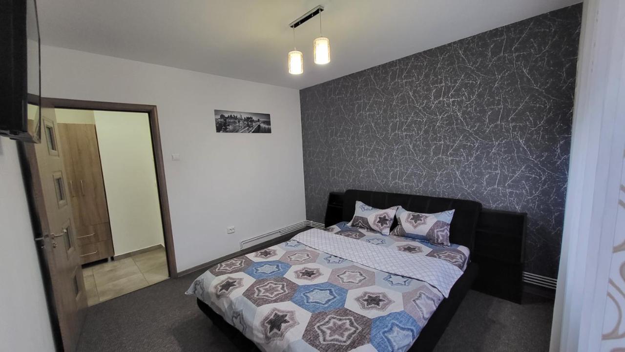 Apartament Navi 오네슈티 외부 사진