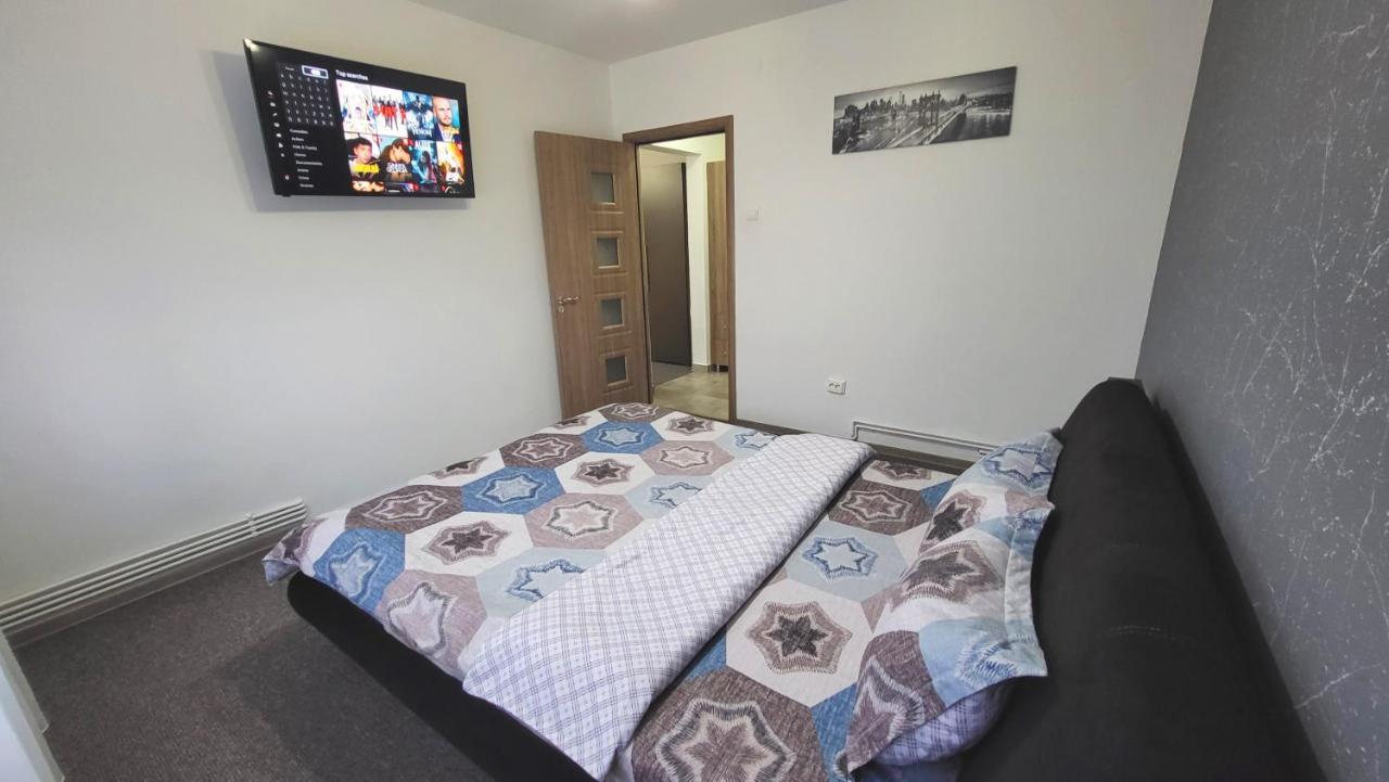 Apartament Navi 오네슈티 외부 사진
