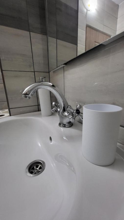 Apartament Navi 오네슈티 외부 사진