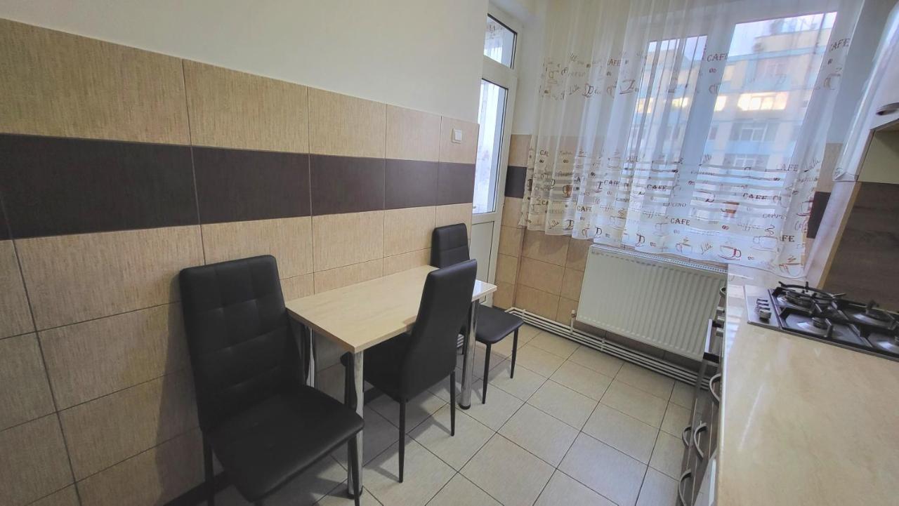 Apartament Navi 오네슈티 외부 사진